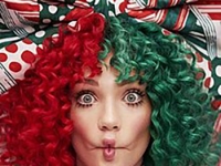Album review: Sia – Everyday Is Christmas